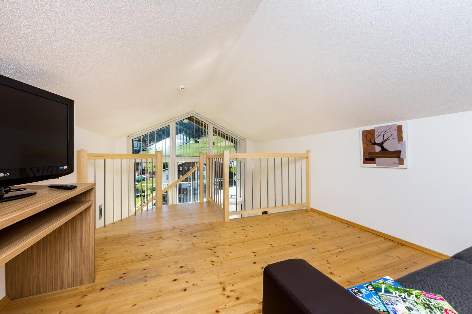 Aparthaus Gondeblick Fiss Buitenkant foto